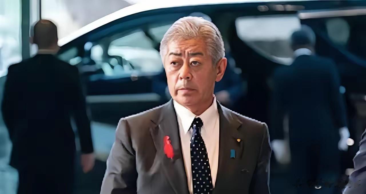 岩崎茂这名字今天算是彻底钉上耻辱柱了，咱们外交部今天出手的三项反制直接把他后路断