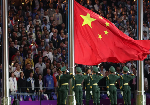 对于我们的军内大反腐，8月11日，纽约时报刊文声称，这样的动作正在导致“最严重的