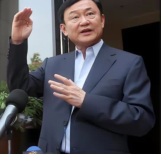 他信一身才智被他利用得淋漓尽致，进了监狱也同样受万人敬仰，泰国狱政厅发言人11日