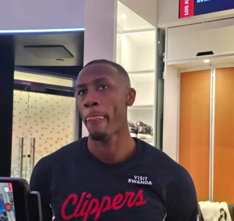 NBA常规赛快船以104-114不敌开拓者赛后，克里斯-邓恩接受了采访，谈到