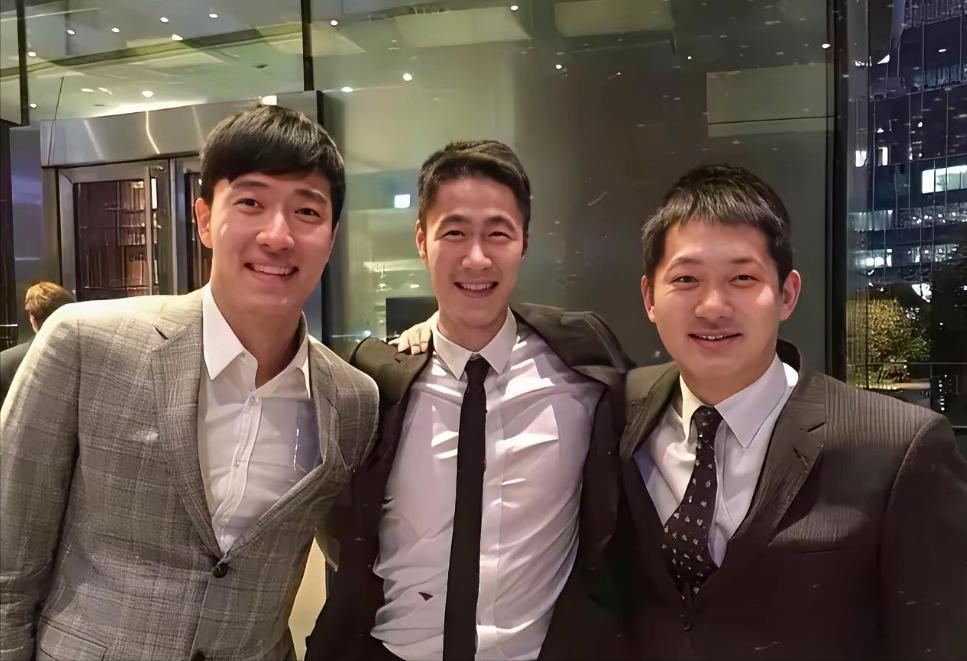 三位上海籍的体坛名将，估计能认出其中2位的体育迷会很多，把3位全认出的会很少。因