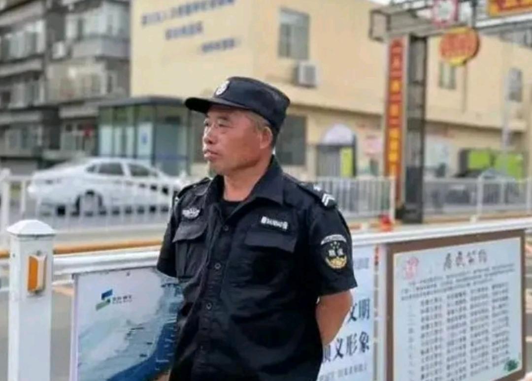 #当保安一月给3000元，你干不干#说实话按目前家庭消费来说，我是不会干的，因为
