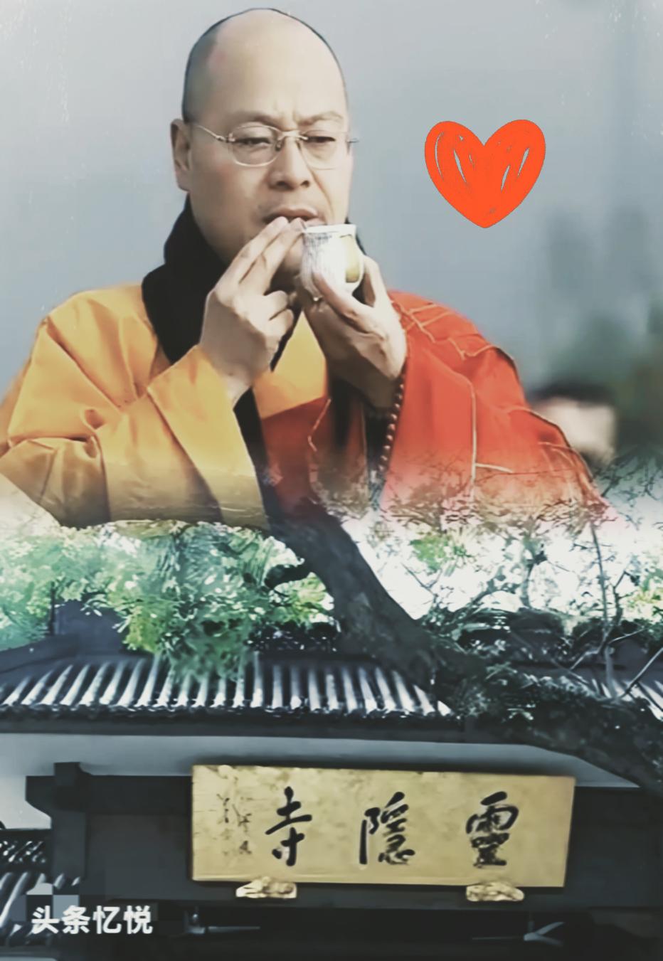 这几天灵隐寺的热度简直离谱，连方丈的老底都被网友扒了个底朝天。谁能想到，这位高