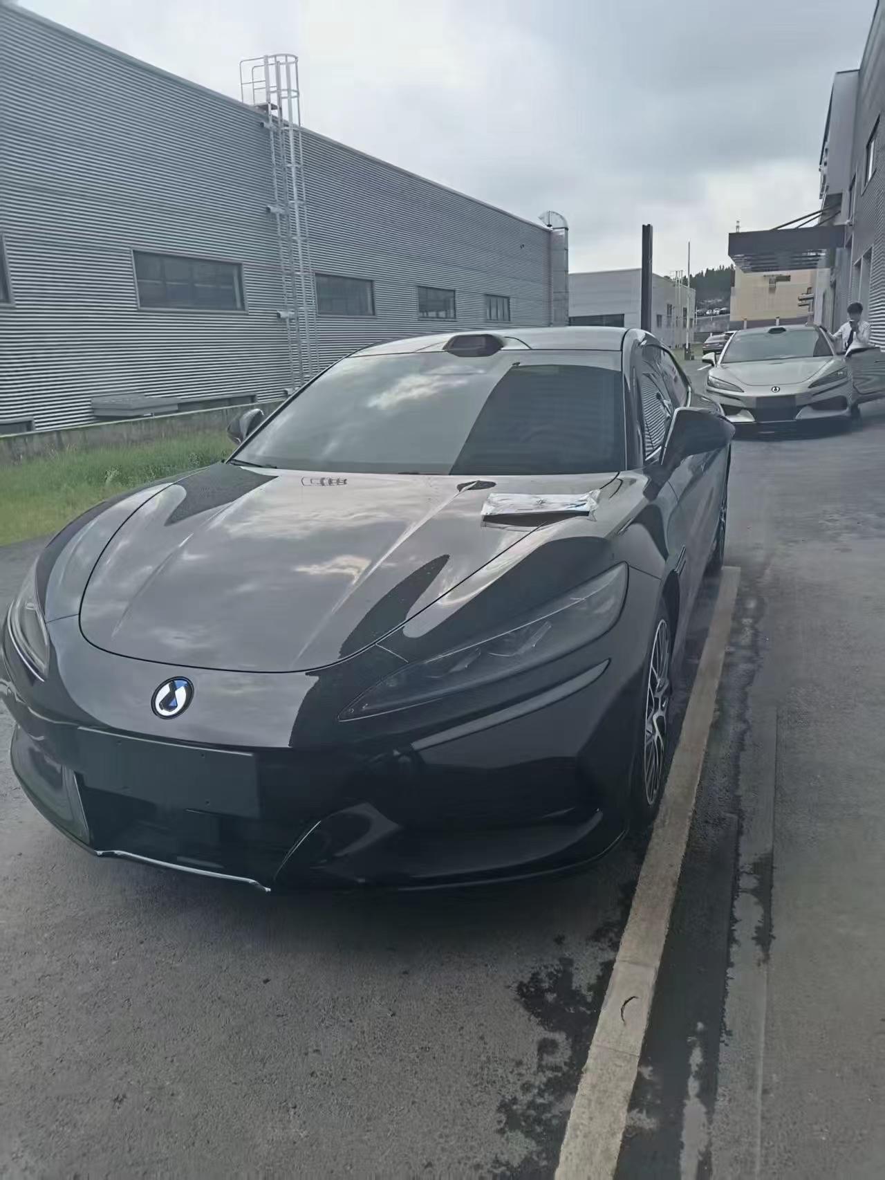 运损腾势Z9GT26款闪充尊荣指导价269800不修裸车236800