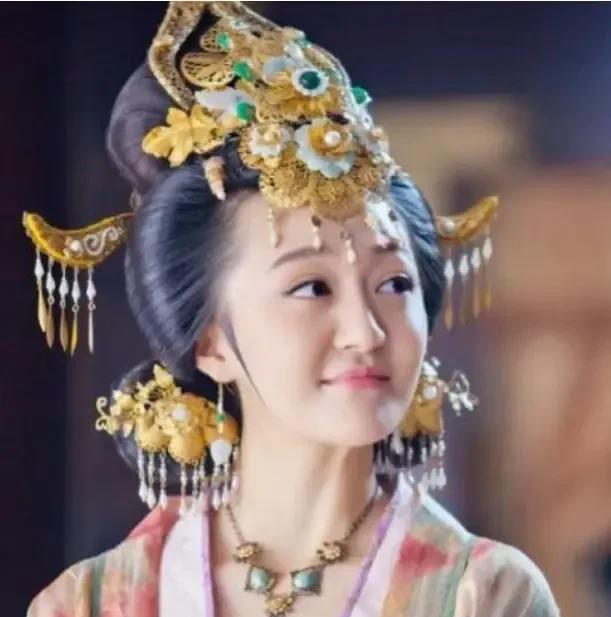 995年，皇嫂宋皇后去世，但宋太宗却不按皇后的礼仪为她治丧。颇得太宗赏识的王