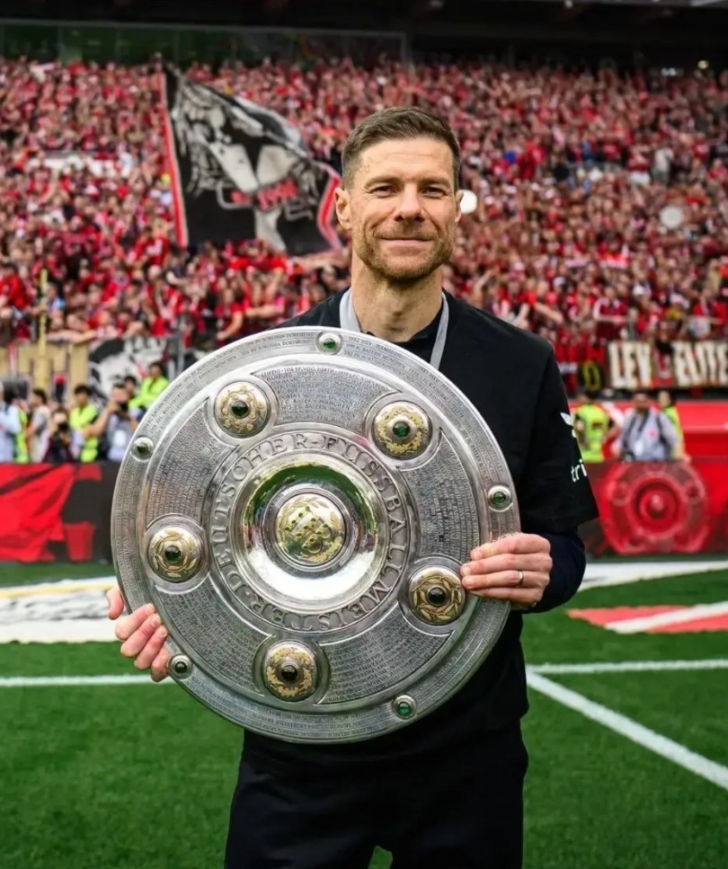 为什么阿隆索在勒沃库森取得成功帮助球队120年来取得首个冠军然而在皇马却猥首