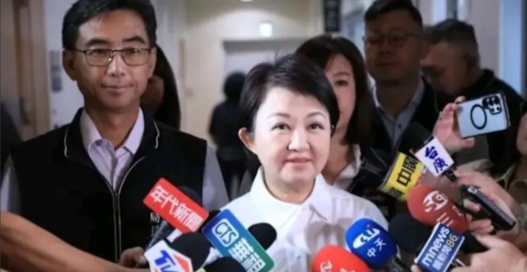 卢秀燕今天有啥大事要宣布吗？除了扛起责任救蓝营，其他的说了也是白说昨晚台中市