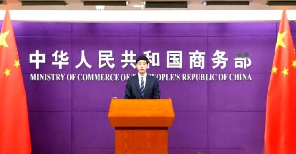 “如果我打他，你必须也得跟着动手。”这是什么兄弟条约？不，这是马来西亚跟美国签