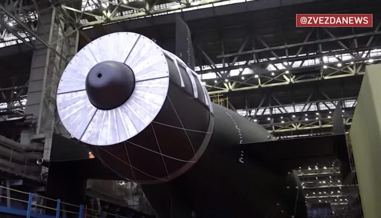 俄罗斯的大杀器，能够携带波塞冬的新型核动力潜艇“哈巴罗夫斯克”号，近日下水了。