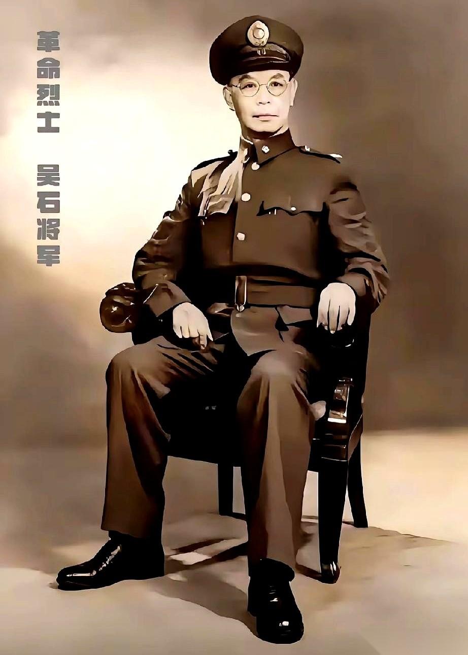 枪毙前不到2小时,他想给老朋友打个电话。一个是空军总司令,保定军校的同窗,一起
