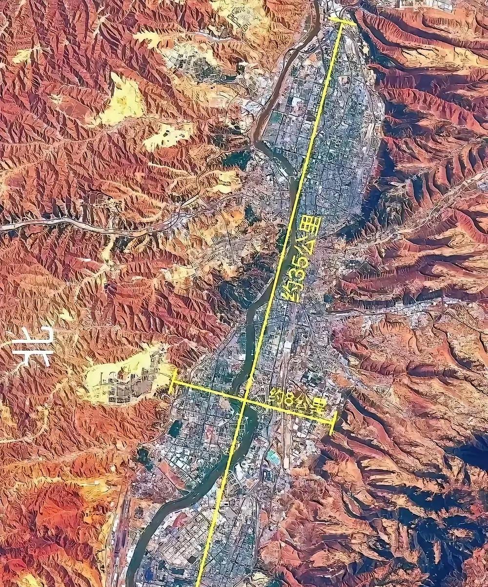 兰州是省会城市中地形最憋屈的城市，人们老说太原山沟沟，太原经过多年东扩南进，主城