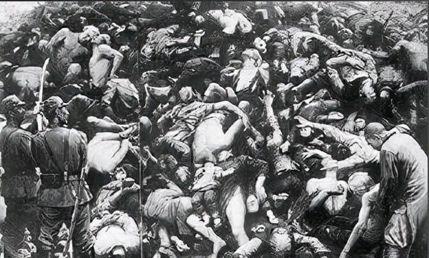 研究日军侵华，会发现日军和德军最大的不同是，德军是做坏事的职业军人，他们杀人只是