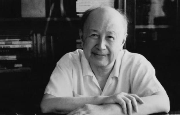 2008年，97岁的钱学森突然跟儿子说：支个电视行不行，贵不贵啊？2008