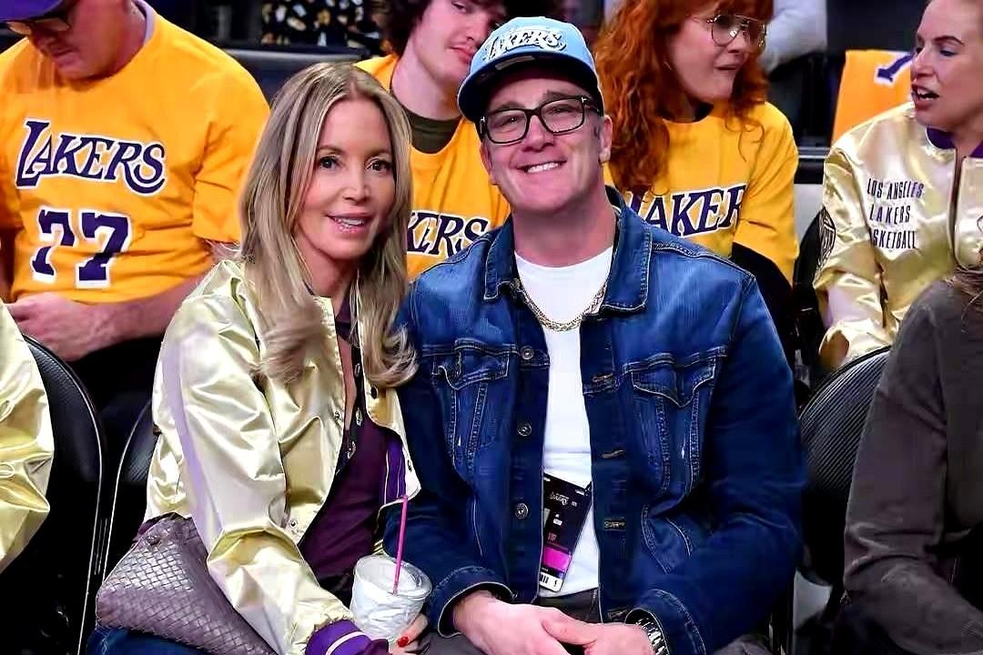 据美媒报道，湖人新老板过河拆桥，对巴斯家族进行清洗！这位新老板马克·沃尔特花了