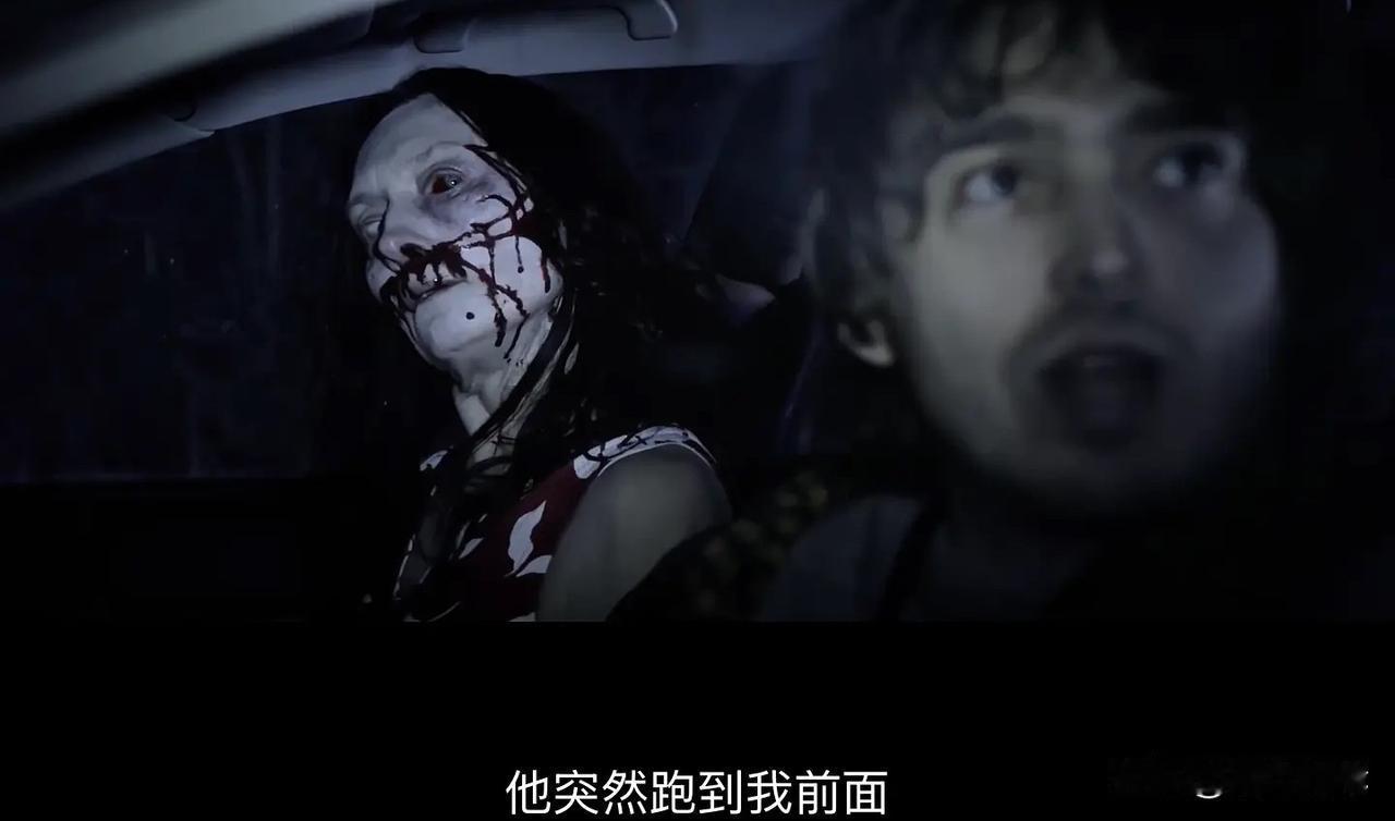 《生化危机：爆发夜》直接刷新内地院线尺度，成为今年国庆档最硬核的惊悚片。久违的血