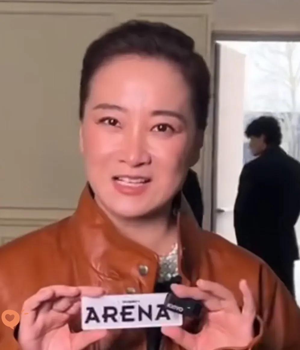 我闺蜜在整容医院上班，她和我说了个真相，贾玲现在瘦了之后，一个面部最大改变就