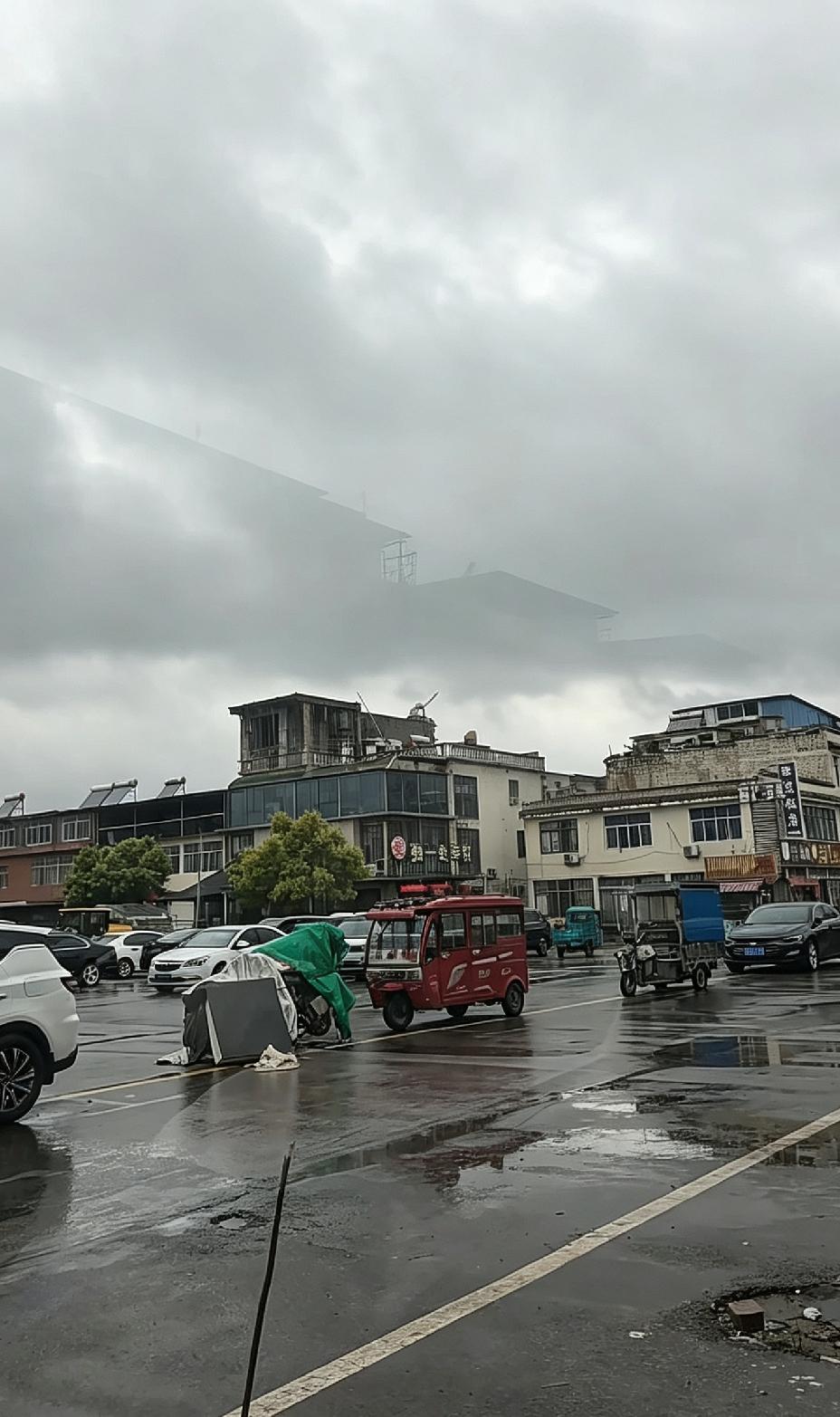 当了妈妈之后才慢慢懂，男孩子不要娶扶弟魔。没有偏见，只是组建家庭之后你就会明白