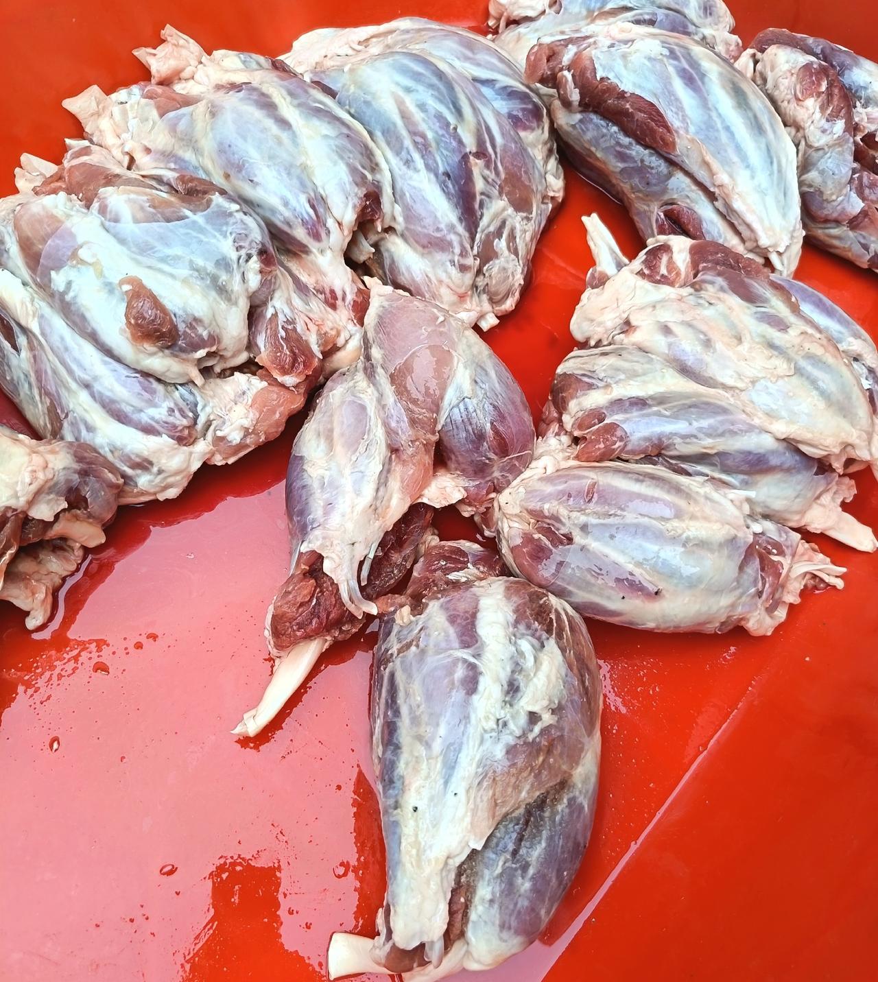 牛腱子肉25元一斤，太便宜了，真不敢买呀！今天早上天气挺凉爽，在抚河边晨练了