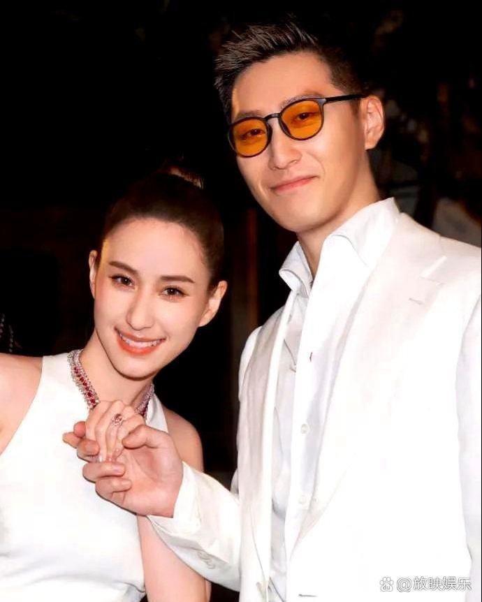刚刷到港媒的消息，说何超莲因为体质偏寒不容易怀上，再叠加家族里那些看不见的掣肘，