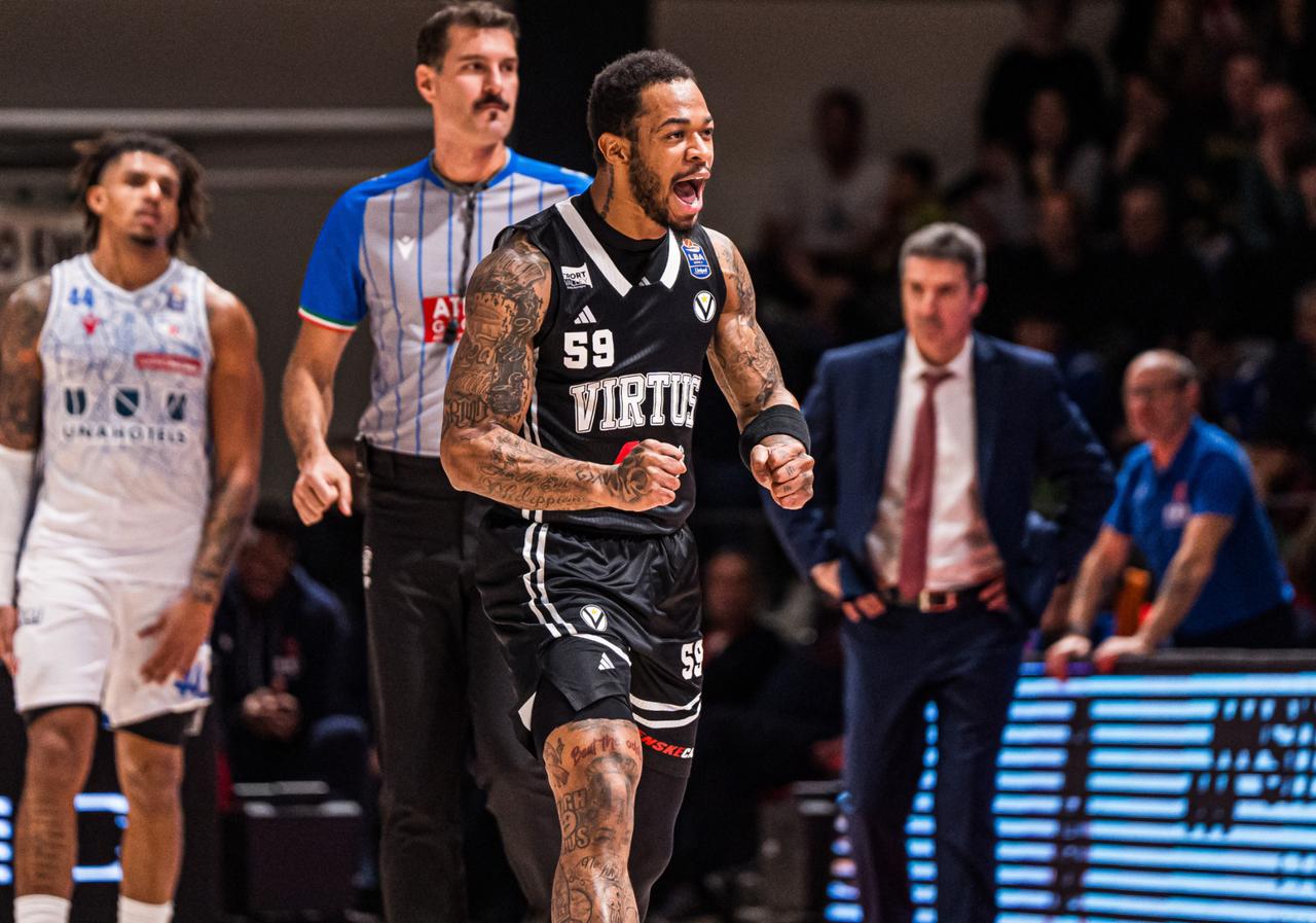 广厦队为什么能够在上场比赛斩获7连胜？真相在这里彻底曝光！难道真的是因为江苏队太