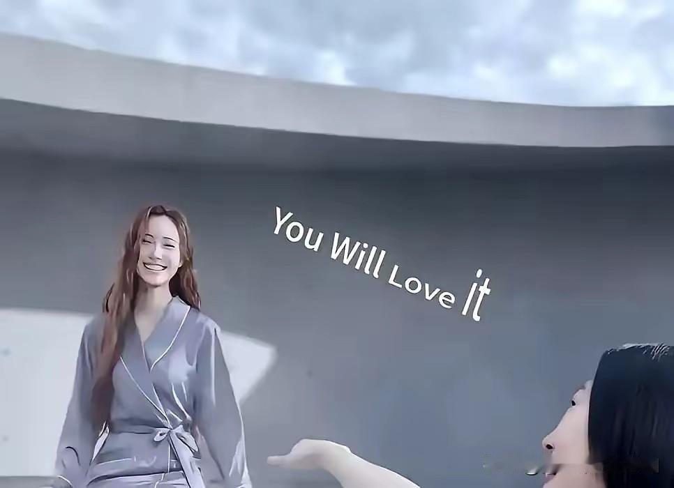 小S这回真的踢到铁板了，费尽心思给二女儿营销“翻版大S”的人设，结果大S的亲女儿