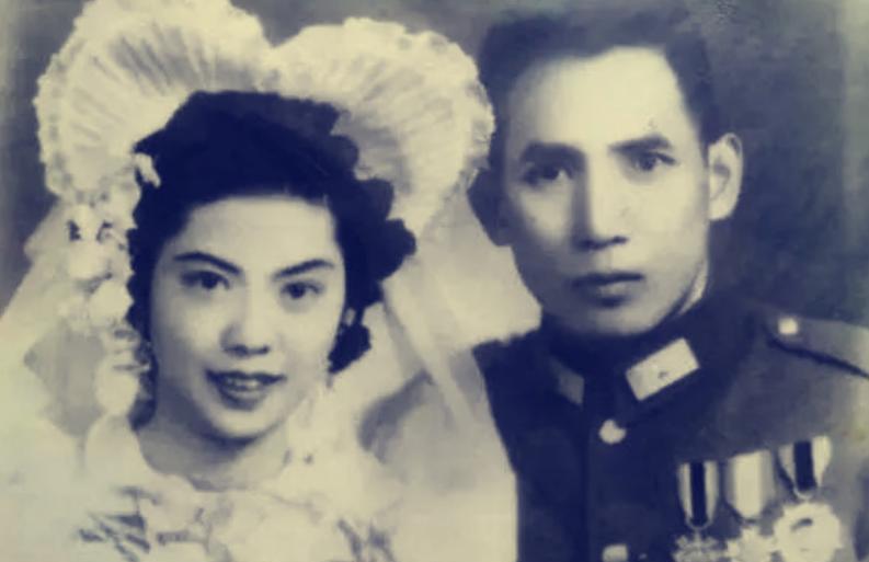 1976年春，北京永定河畔，一名头发花白的老妇纵身跳入北京永定河中，从此再也没有