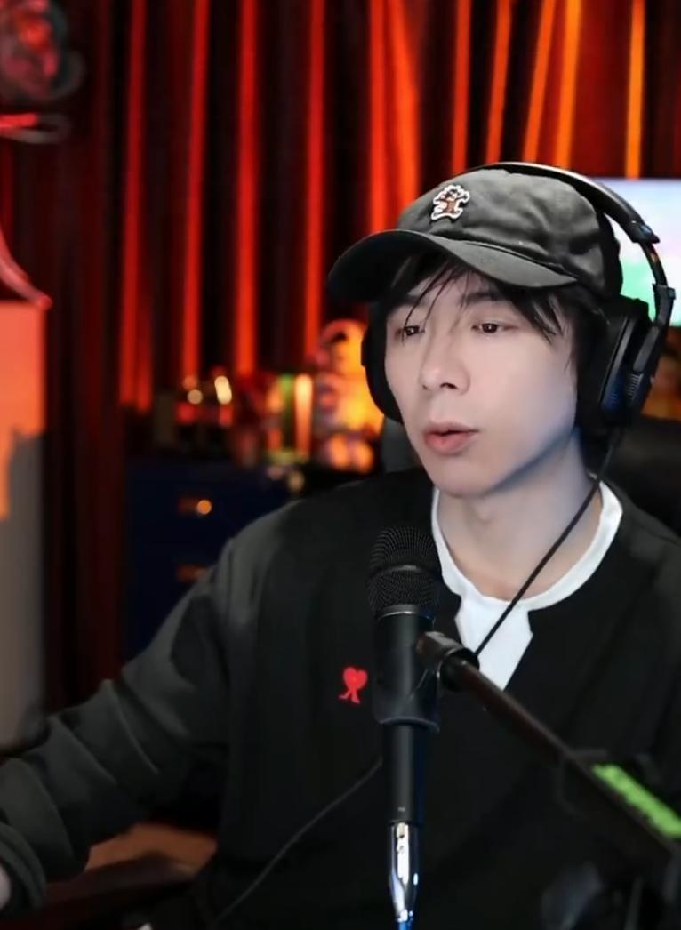 刘宇宁说《玫瑰丛生》的角色可能没那么帅气！《玫瑰丛生》确实压了挺长时间，后来《