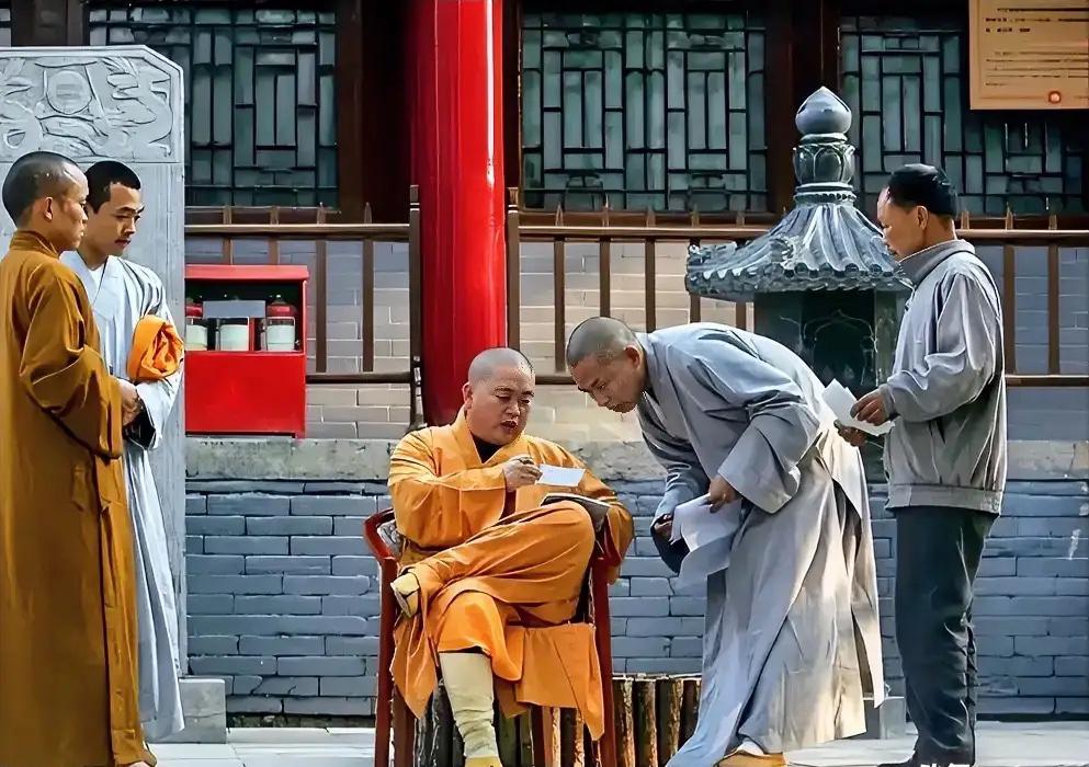 一审下来了，24年，罚款350万！多年来，这位靠着少林寺的千年底蕴，将古刹运