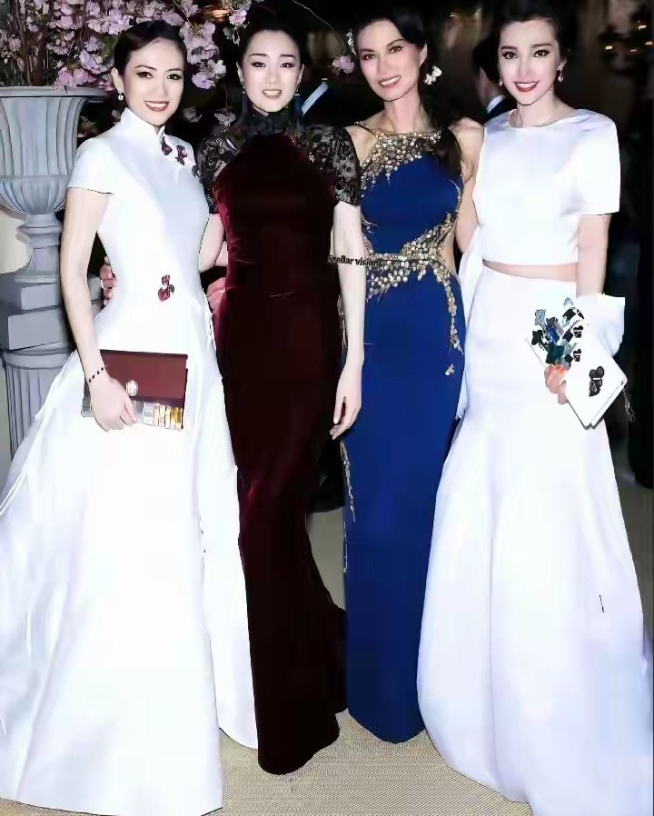 当年四大顶级美女们的一张留影