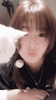 搞笑gif: 关掉美颜, 是心肌梗塞的感觉