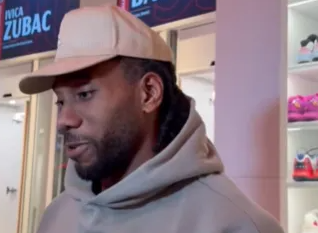 NBA常规赛快船主场对阵篮网的比赛已经结束。全场战罢，快船以126-89战胜篮网