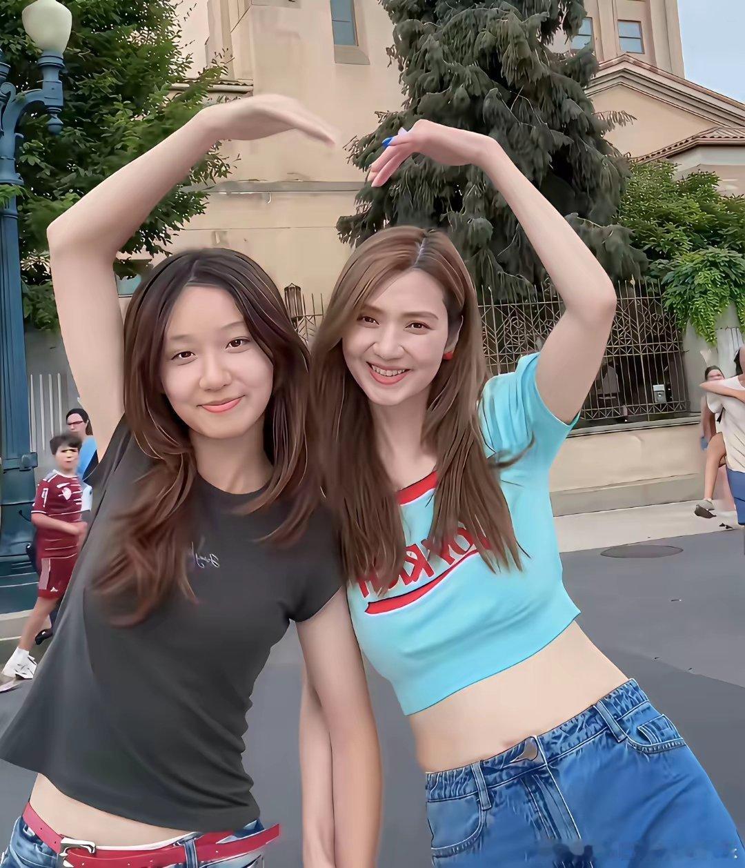 洪欣那么漂亮她闺女咋回事女儿主要是眼睛没神，以前刘诗诗也这样，后来不知道怎么弄的