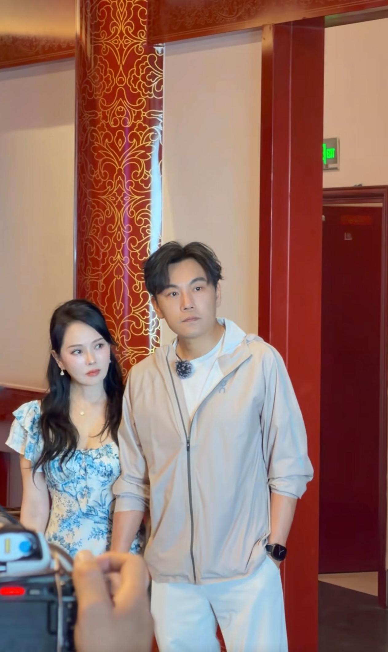 伊能静快60岁的状态真的太好了！皮肤透亮紧致，体态优雅从容，发