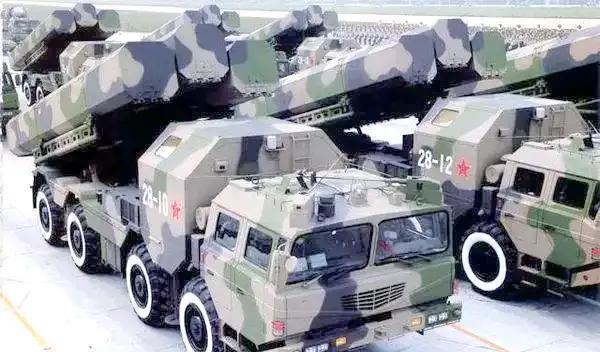 “长剑”10与“长剑”20都属于亚音速巡航导弹，射程也是一样的，都是1500～2