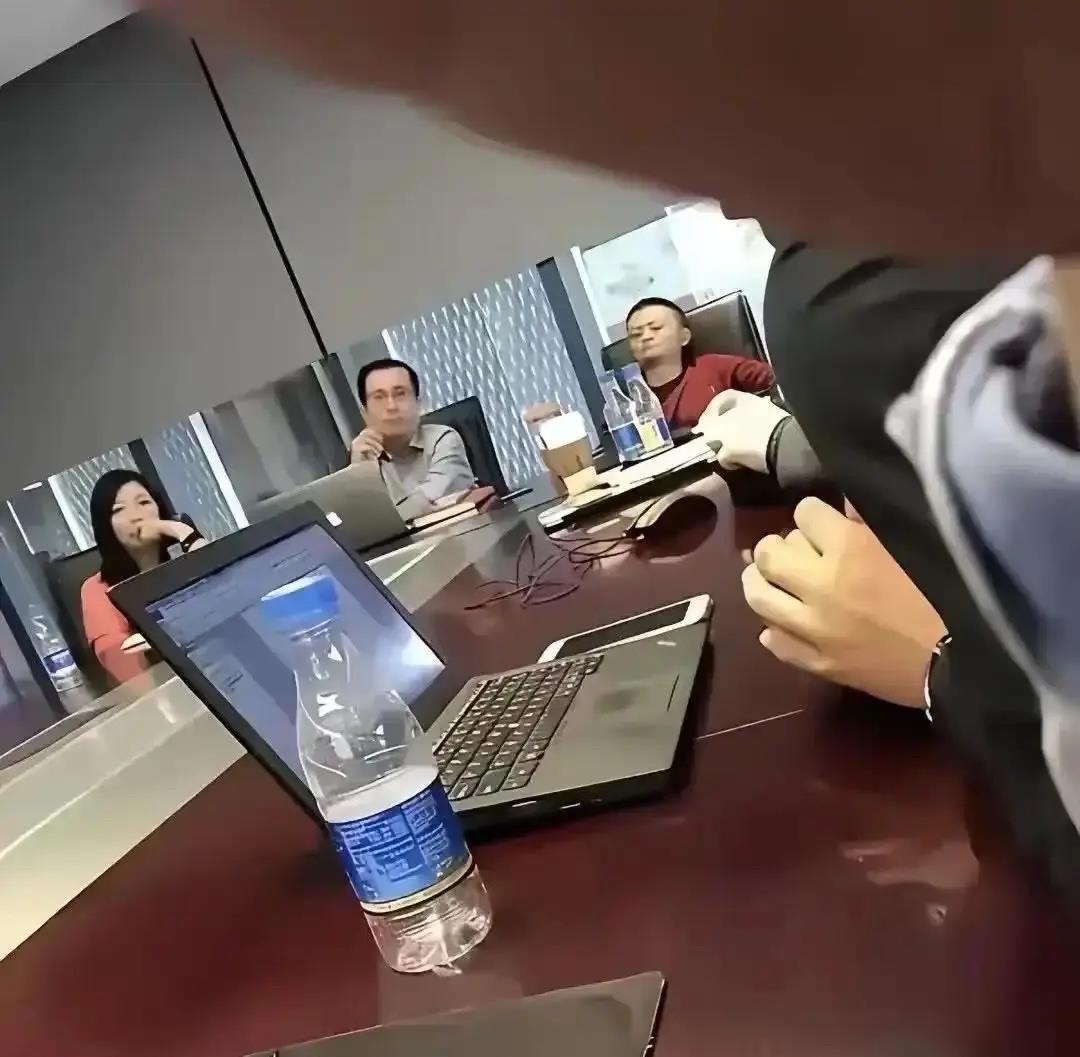 如果你也在办公室里面，你会和马总聊什么