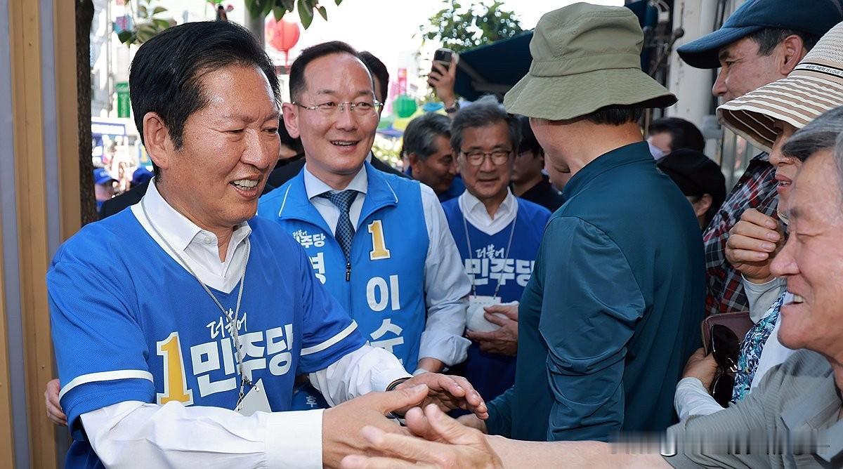 韩国地方选举正式进入倒计时48小时，朝野对决来到最白热化阶段！为逆转选情、抢下关