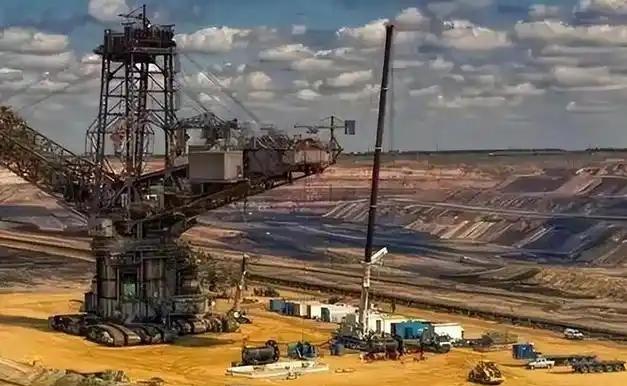 中国在中蒙边境竖起了电子围栏。这个看似普通的举措，却让远在太平洋另一边的美国坐不