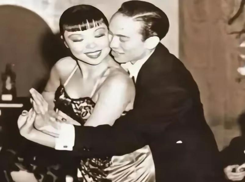 1936年，南京督察长李伯龄因贪图美色，放跑了一个强奸犯，原以为只是小事，却惊