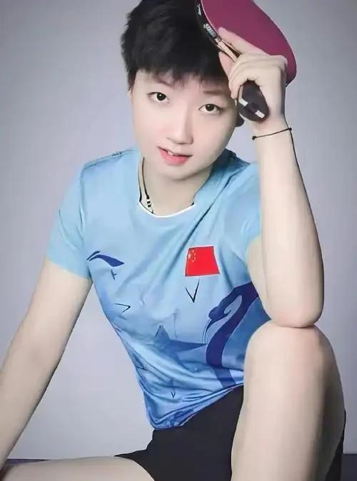 澳门冠军赛，男女单四强全部出炉！男单四强全部产生！王楚钦4-0横扫台北名将林
