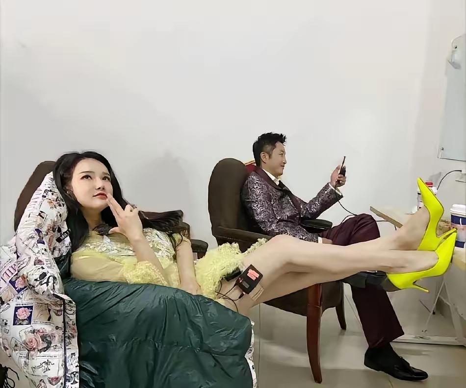 同样是投资，章子怡投入230万，如今收益高达3亿反观邹市明老婆冉莹颖，投资亏损