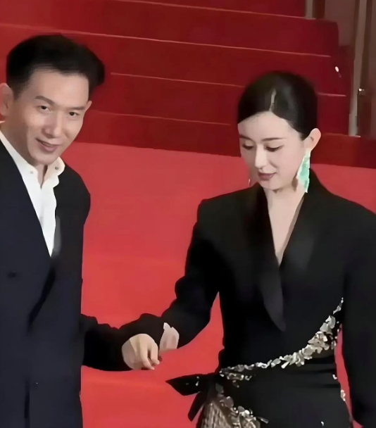 赵丽颖和赵德胤传出恋情啦。在其他平台上查了查，发现男方没什么不好的传闻，感觉这要