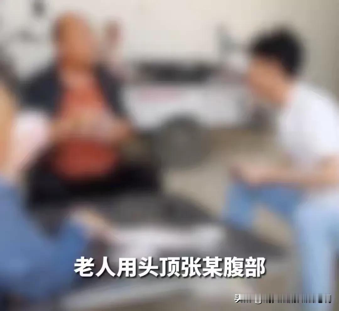 宁夏灵武，7旬老人打牌时因为悔牌，跟牌友发生了口角。骂了对方两句后，老人还觉得不