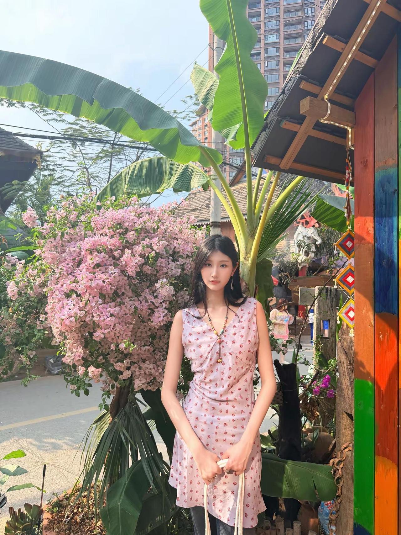 182女生旅游日记提前过夏天啦我的夏日ootd碎花裙高个子女生温柔风