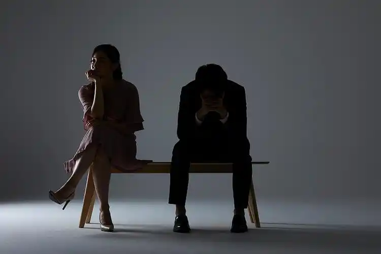 再谈：二婚家庭的真相昨天还在说，二婚夫妻到底有没有感情？昨晚我突...