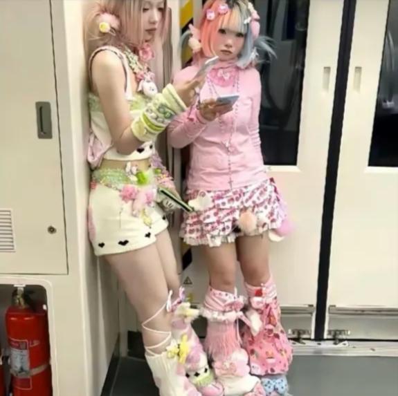 这样的女孩子，你会去追吗？