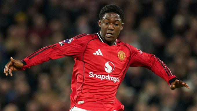 曼晚TyroneMarshall曼联下赛季可能面临重建整个中场的局面——但他们