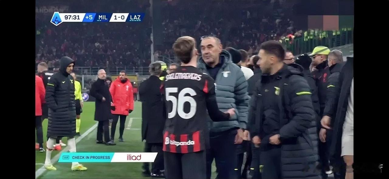 萨勒马克尔斯太坏了。当时萨勒马克尔斯去找萨里，我第一反应就是坏了，这孩子要挑事，