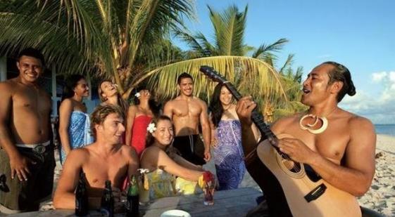 在遥远的大洋洲有这样一个国家，“开放”程度令人瞠目结舌，女性衣不蔽体，不管男性还