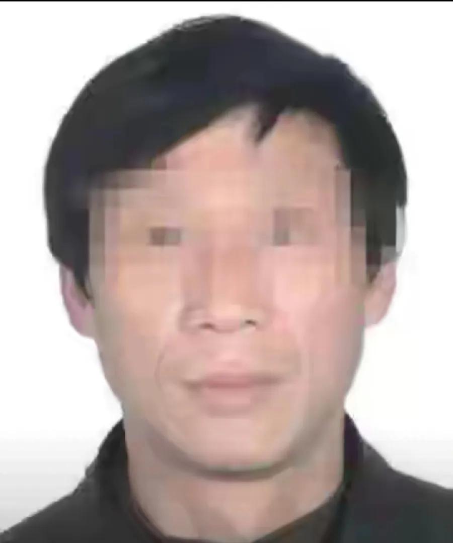许昌邪教头目尚某增，56岁，长得像至少65岁，就这么一个很土，像农村老头，看着像