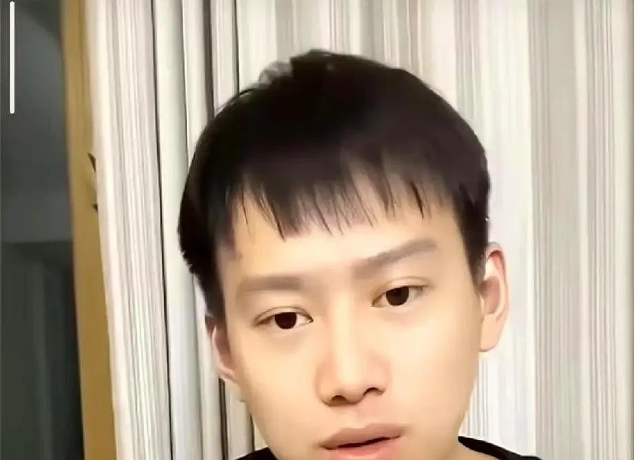 国乒的圈子里从来不缺天才，但前国手周雨最近评价王楚钦的一番话，算是把竞技体育最残酷的底裤给扒了下来大